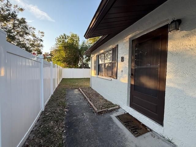 1029 10TH STREET NW B, Largo, FL 33770