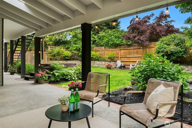 524 7th Ave, Kirkland, WA 98033