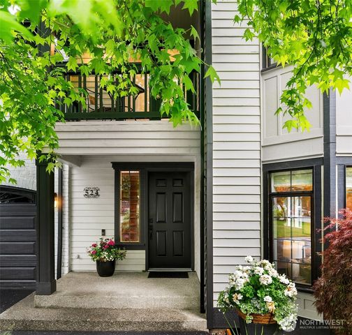 524 7th Ave, Kirkland, WA 98033