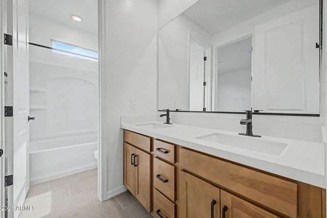 2486 E Dolcetto Drive, San Tan Valley, AZ 85143