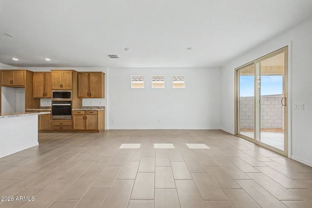 2486 E Dolcetto Drive, San Tan Valley, AZ 85143