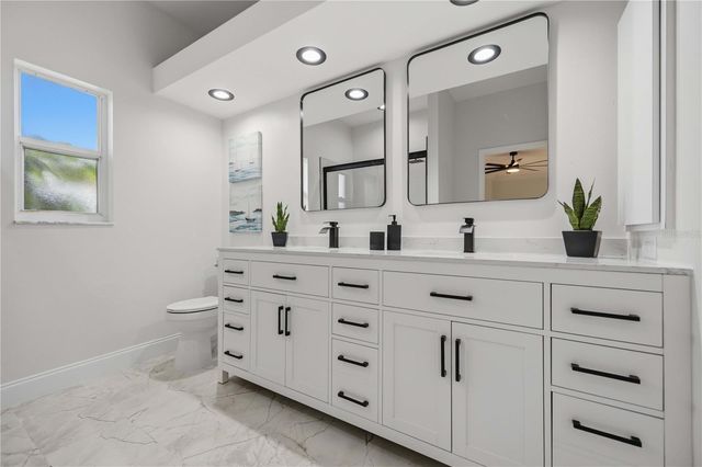 4320 MARCOTT CIRCLE, Sarasota, FL 34233