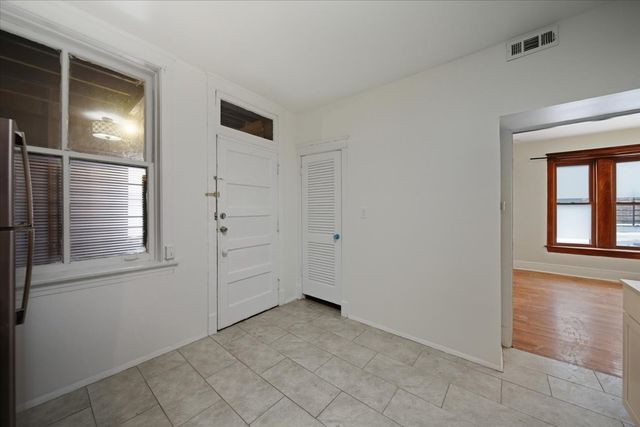 4000 N Southport Avenue 2N, Chicago, IL 60613