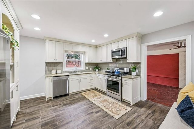 364 W Parkwood Road, Decatur, GA 30030