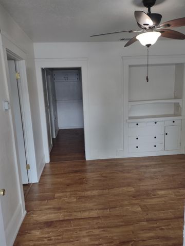 2365 E Church St, Stockton, CA 95205