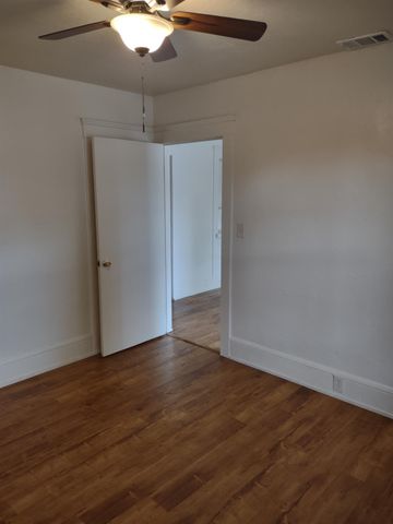 2365 E Church St, Stockton, CA 95205