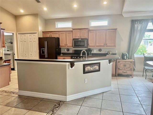 6614 64TH, Bradenton, FL 34203