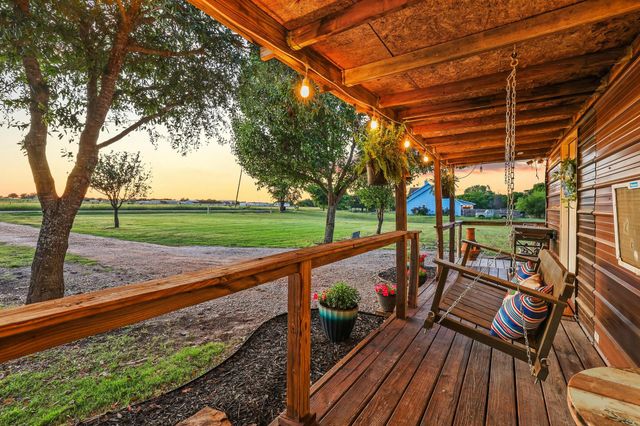 981 County Road 4918, Trenton, TX 75490