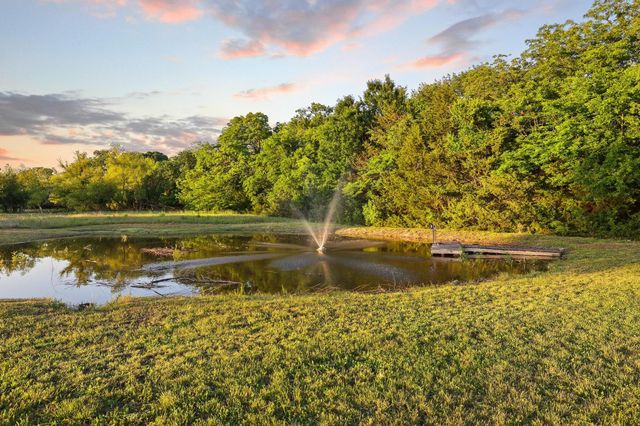 981 County Road 4918, Trenton, TX 75490