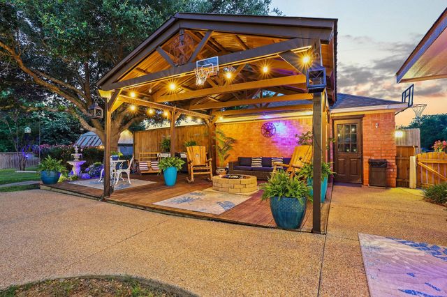 981 County Road 4918, Trenton, TX 75490