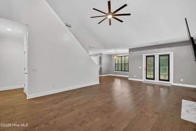615 Southerland Farm Drive, Wilmington, NC 28411