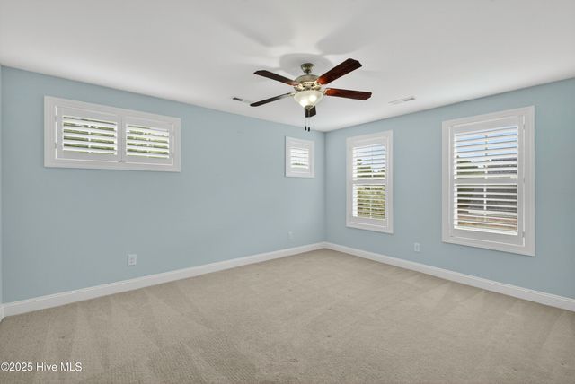 615 Southerland Farm Drive, Wilmington, NC 28411