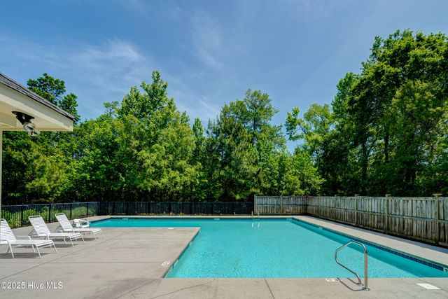 615 Southerland Farm Drive, Wilmington, NC 28411
