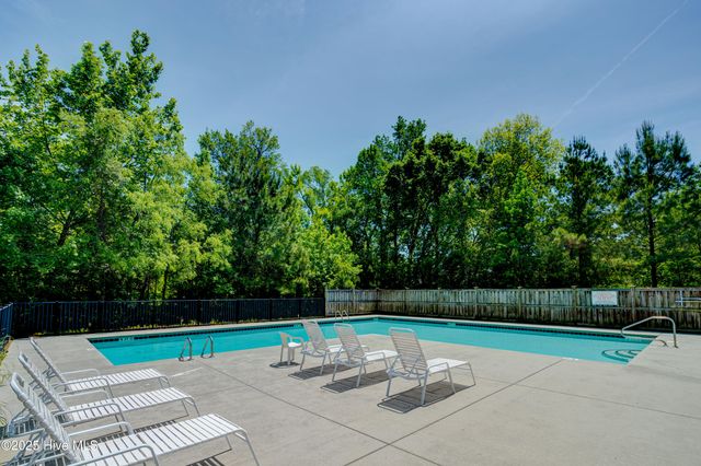 615 Southerland Farm Drive, Wilmington, NC 28411