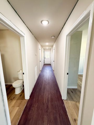 828 Gracey Ave, Clarksville, TN 37040