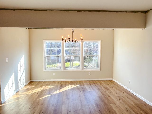 828 Gracey Ave, Clarksville, TN 37040