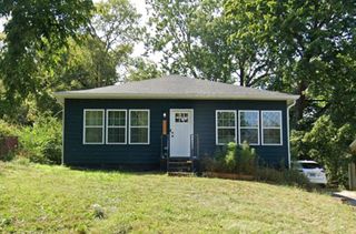 828 Gracey Ave, Clarksville, TN 37040