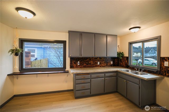 915 Soule Avenue, Hoquiam, WA 98550