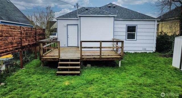 915 Soule Avenue, Hoquiam, WA 98550