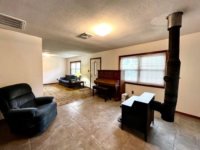 10605 State Route 28, Frankfort, OH 45628
