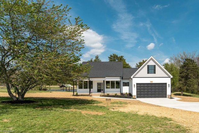 5823 Thacker Dairy Road, Whitsett, NC 27377