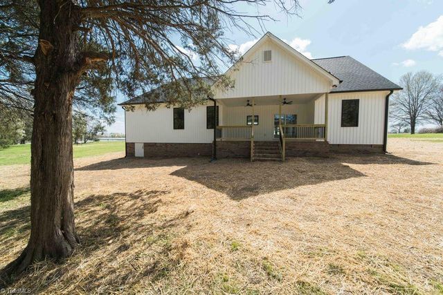 5823 Thacker Dairy Road, Whitsett, NC 27377