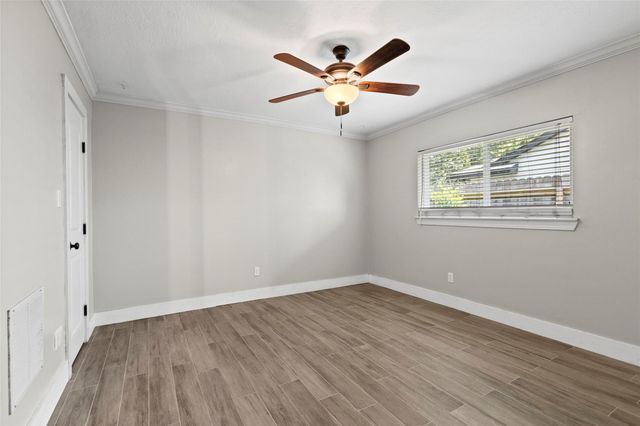 510 Brandywyne Drive, Friendswood, TX 77546