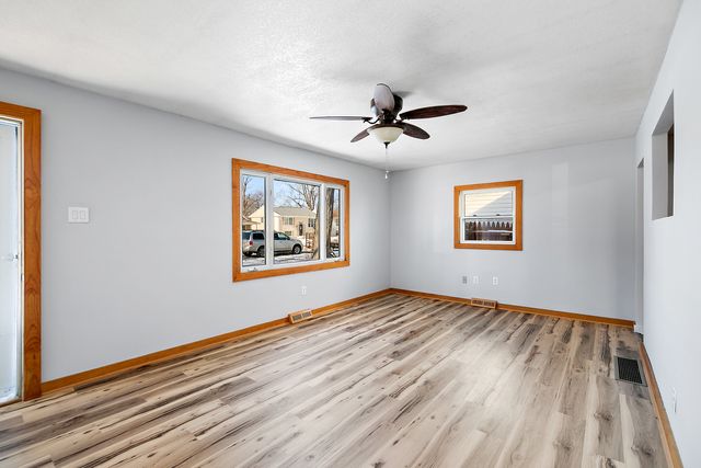 166 N Randolph Avenue, Bradley, IL 60915