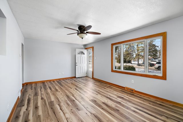 166 N Randolph Avenue, Bradley, IL 60915