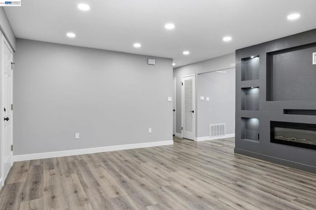 6311 Belmont Pl, Stockton, CA 95207