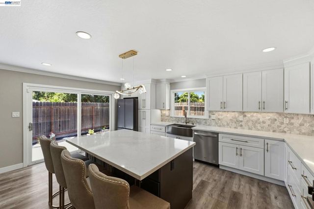 6311 Belmont Pl, Stockton, CA 95207