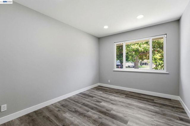 6311 Belmont Pl, Stockton, CA 95207