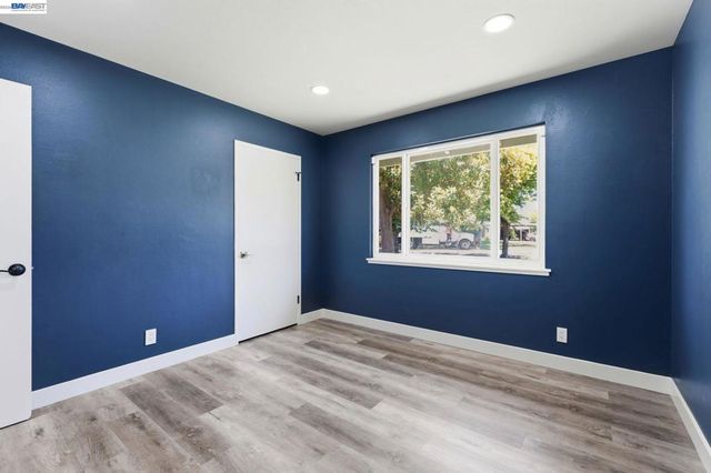 6311 Belmont Pl, Stockton, CA 95207