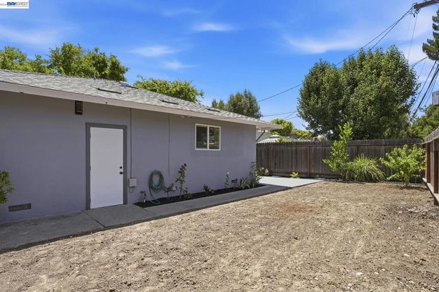 6311 Belmont Pl, Stockton, CA 95207