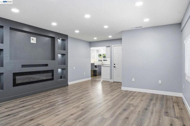 6311 Belmont Pl, Stockton, CA 95207