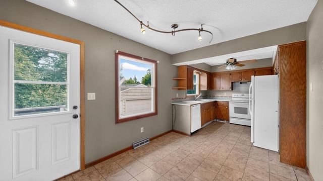 1620 9th Avenue SE, Rochester, MN 55904