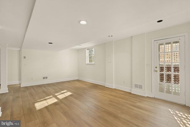 2736 STEPHENSON LN NW, Washington, DC 20015