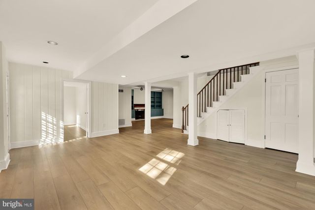 2736 STEPHENSON LN NW, Washington, DC 20015