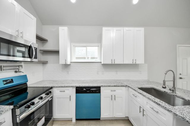 318 Road 5704, Cleveland, TX 77327