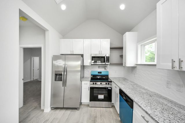 318 Road 5704, Cleveland, TX 77327