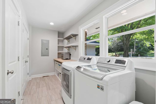 2304 Pembrook Place NE, Atlanta, GA 30324