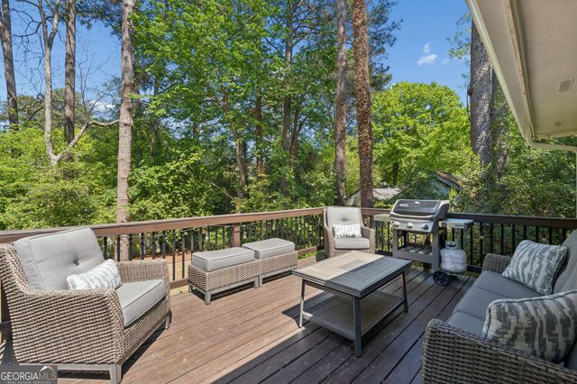 2304 Pembrook Place NE, Atlanta, GA 30324