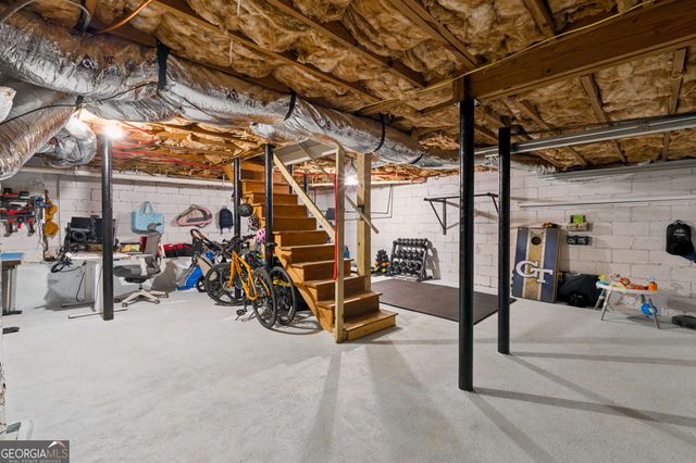 2304 Pembrook Place NE, Atlanta, GA 30324