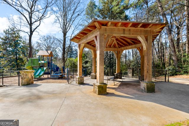 2304 Pembrook Place NE, Atlanta, GA 30324