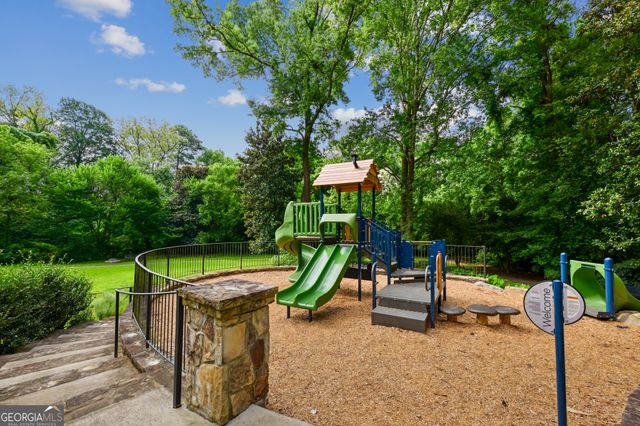 2304 Pembrook Place NE, Atlanta, GA 30324