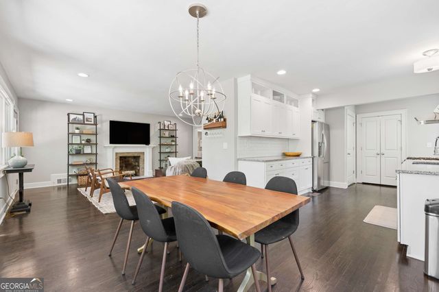 2304 Pembrook Place NE, Atlanta, GA 30324