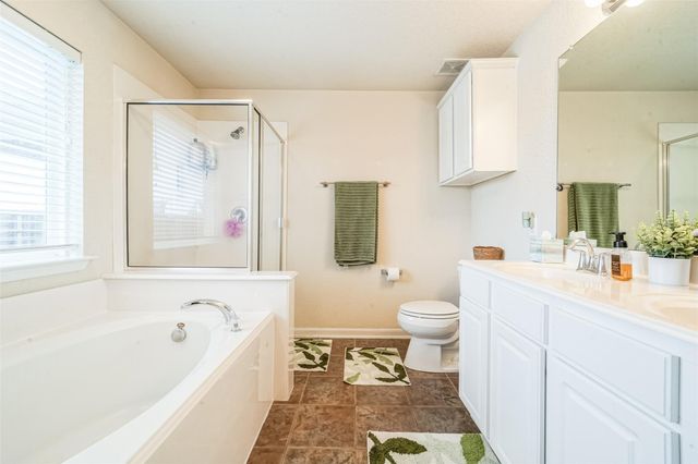 2957 Water Willow Lane, Pearland, TX 77581