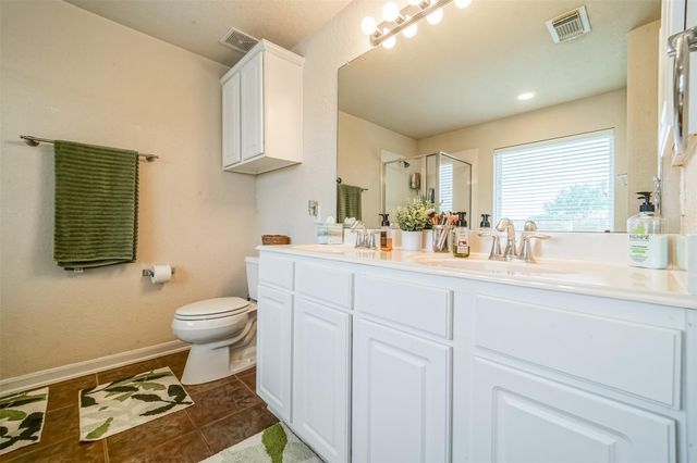 2957 Water Willow Lane, Pearland, TX 77581