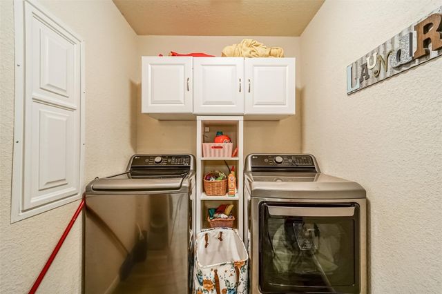 2957 Water Willow Lane, Pearland, TX 77581