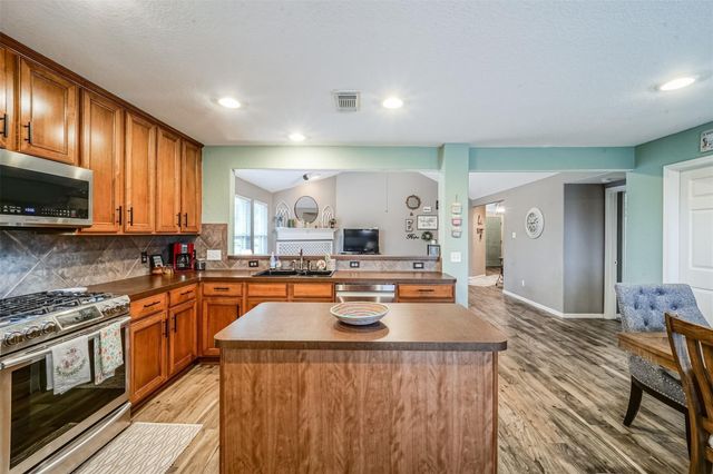 2957 Water Willow Lane, Pearland, TX 77581